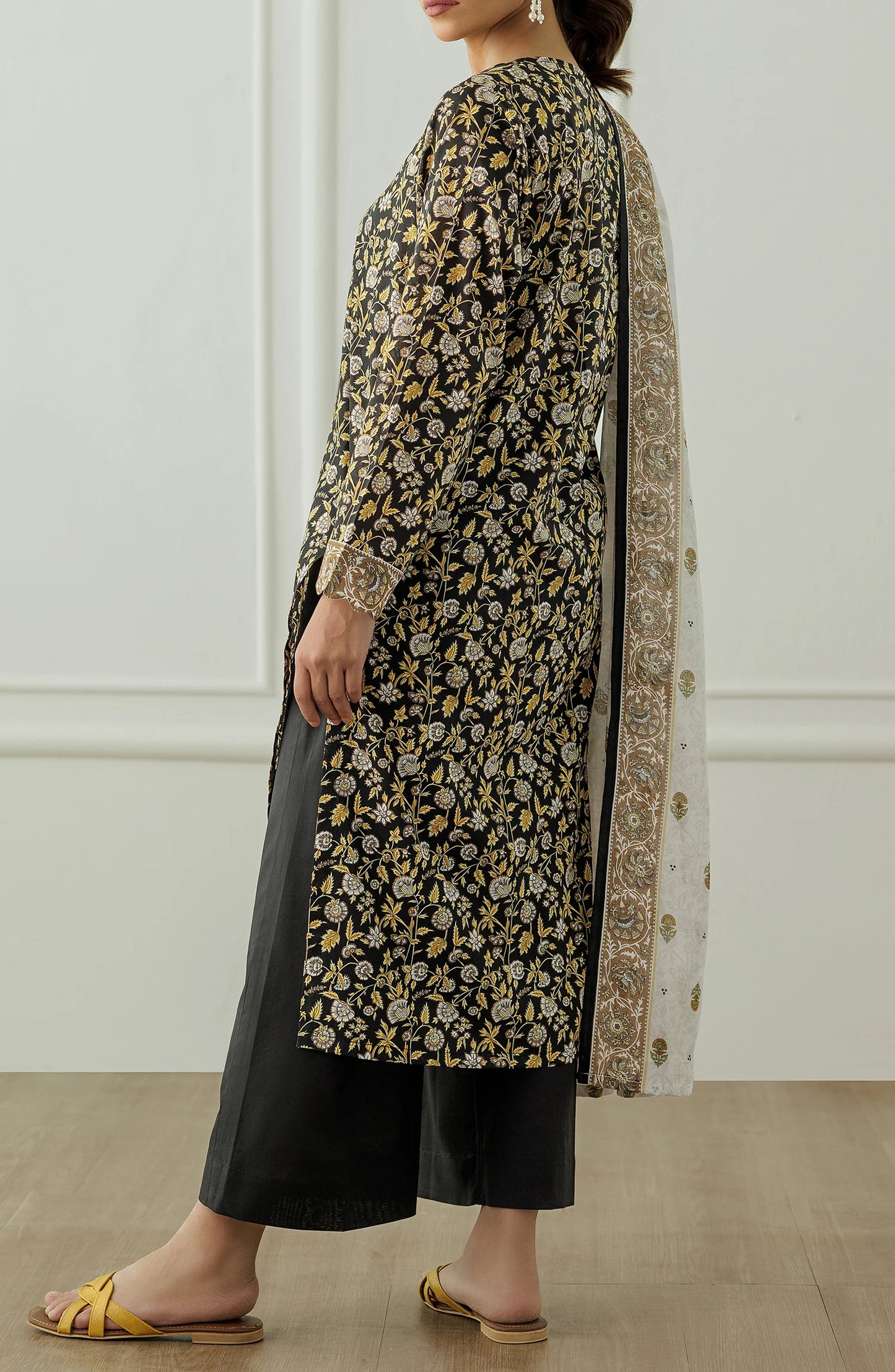 Unstitched | 3 Piece | Printed Lawn