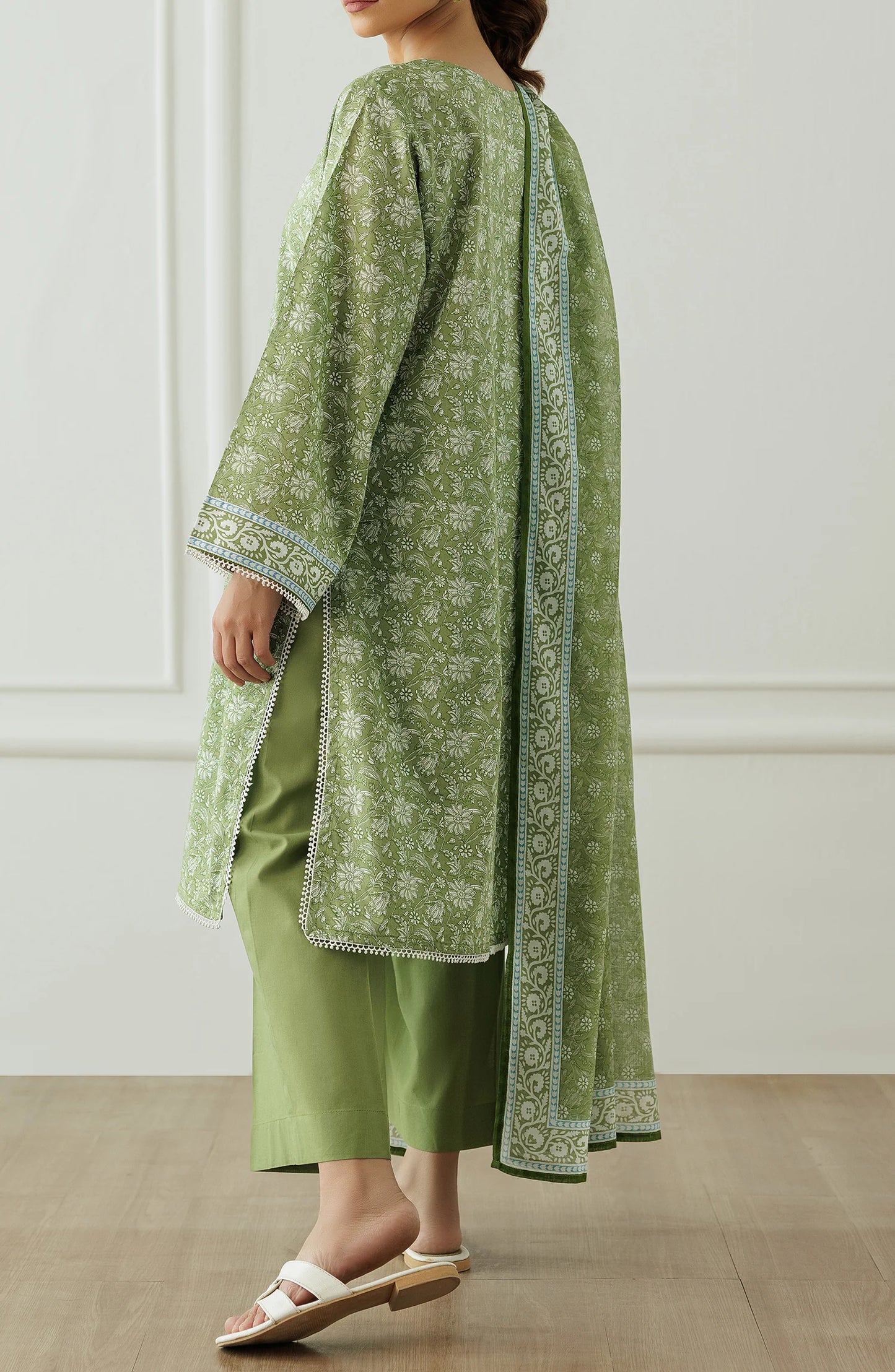 Unstitched | 3 Piece | Printed Lawn
