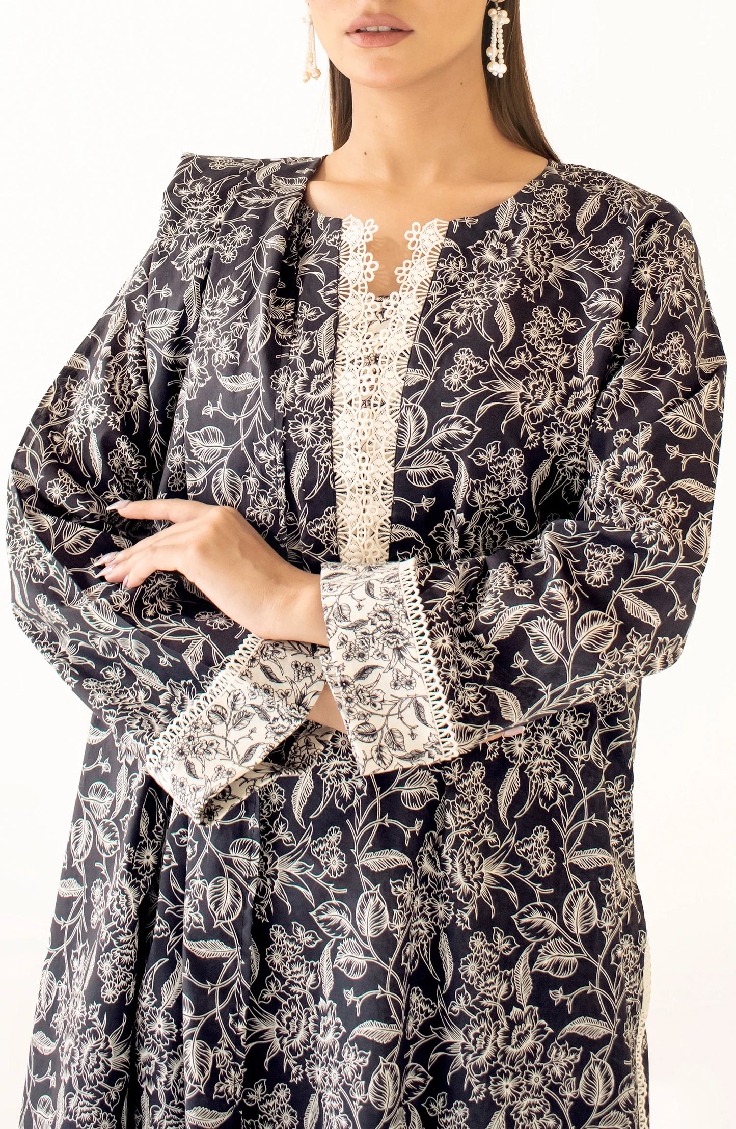 UNSTITCHED | 3 Piece | Printed Lawn