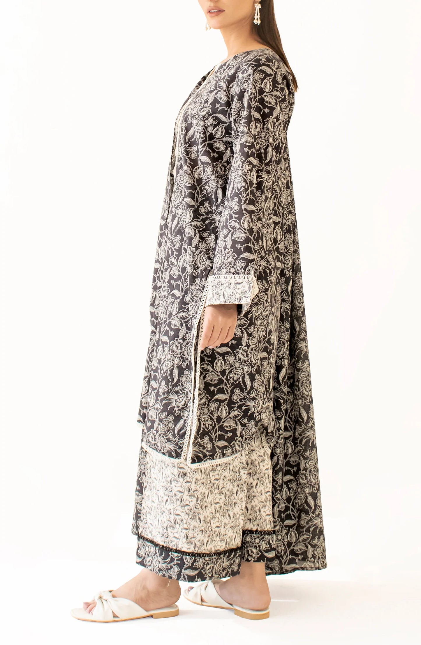 UNSTITCHED | 3 Piece | Printed Lawn