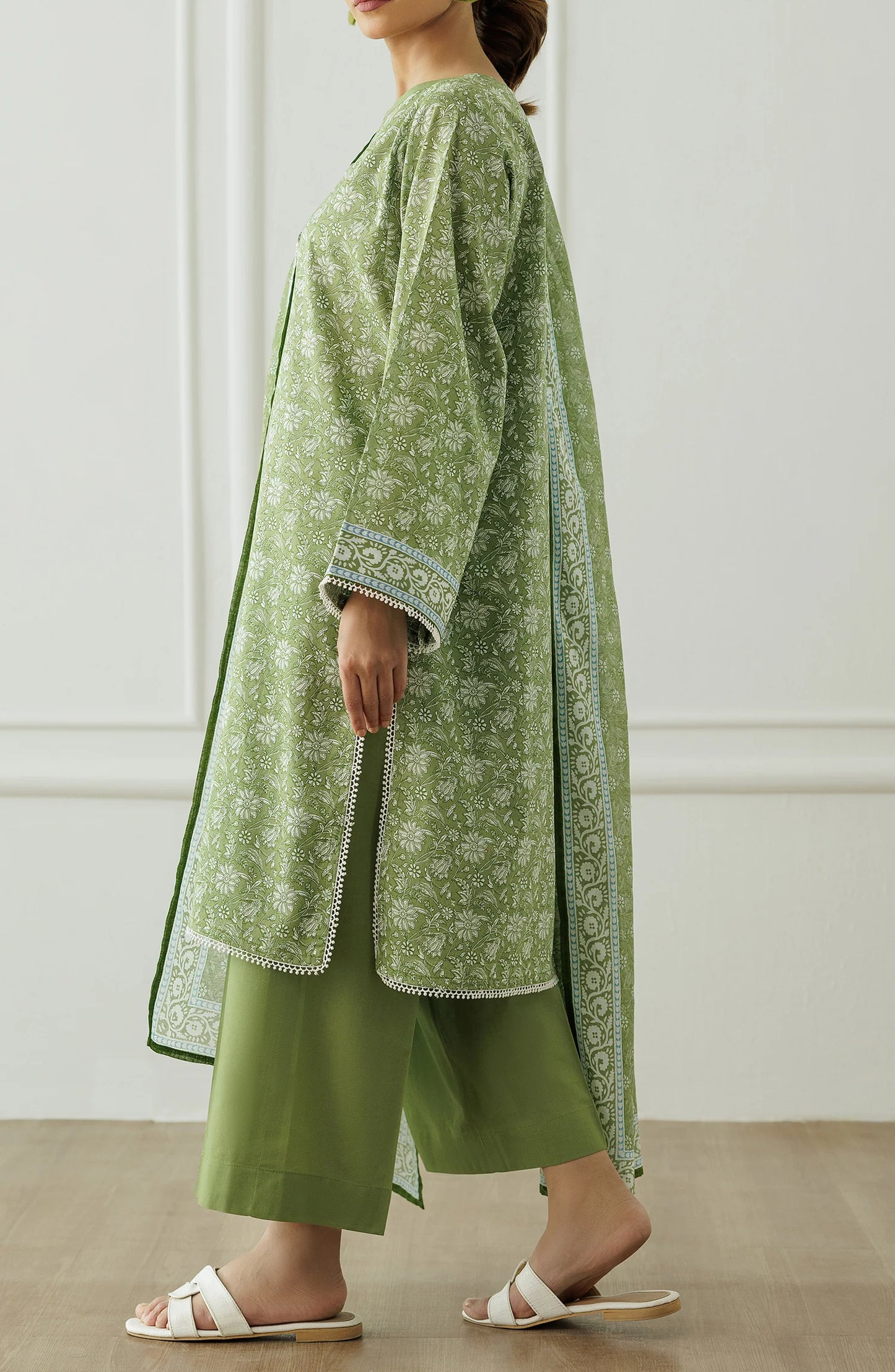Unstitched | 3 Piece | Printed Lawn