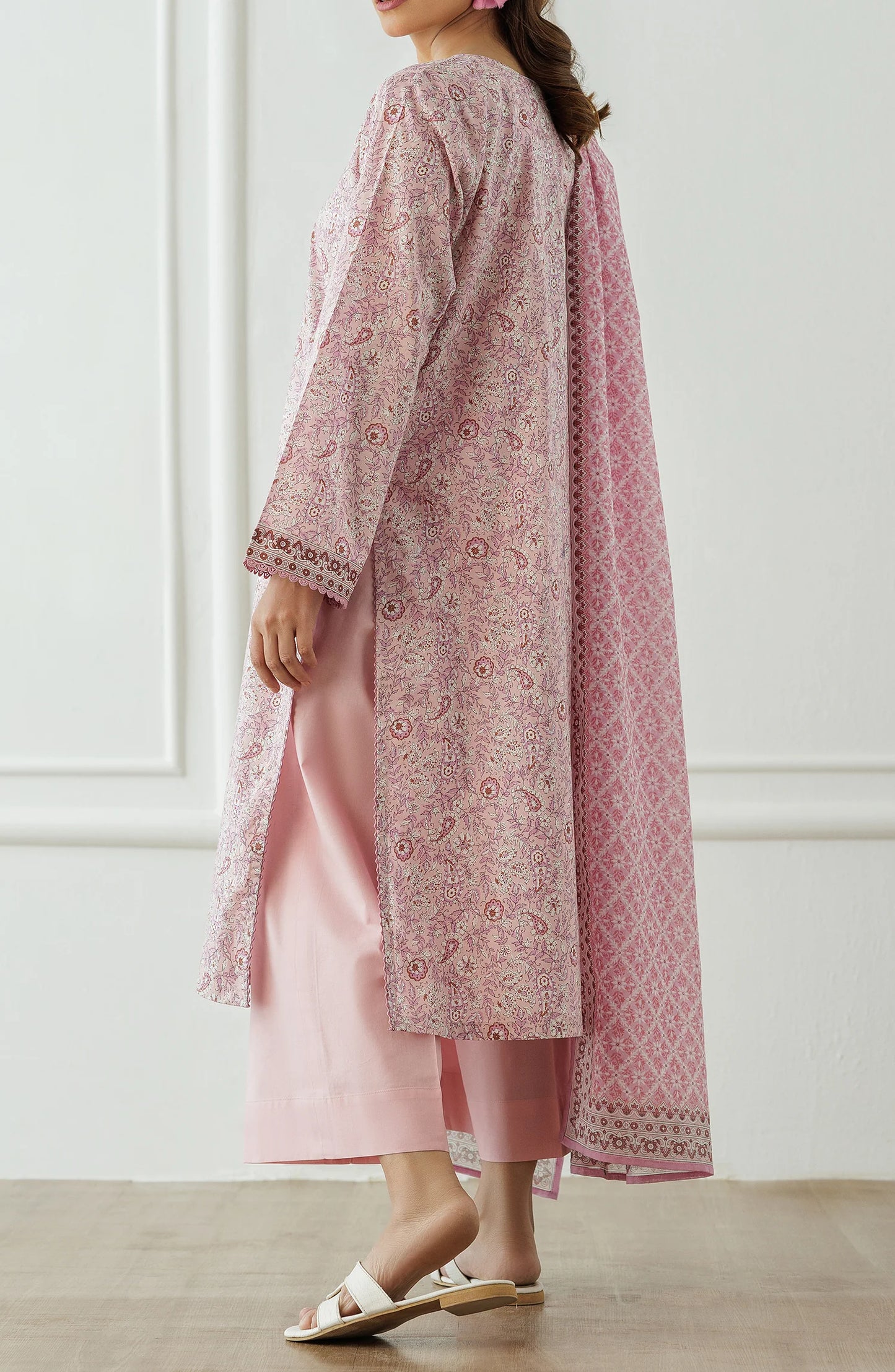 Unstitched | 3 Piece | Printed Lawn